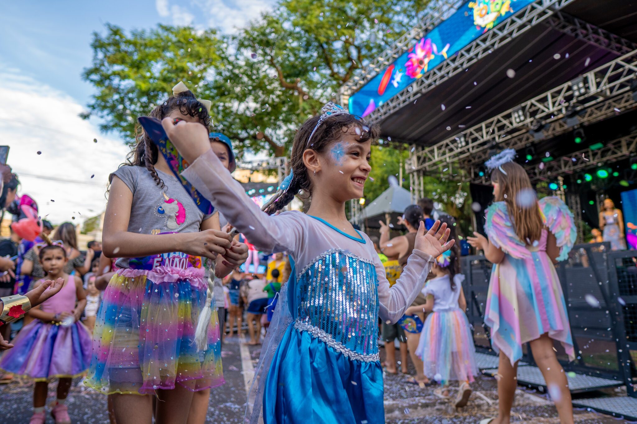 Foz do Iguaçu reafirma identidade no FozFolia com retorno do Carnaval da Saudade e força da prata da casa
