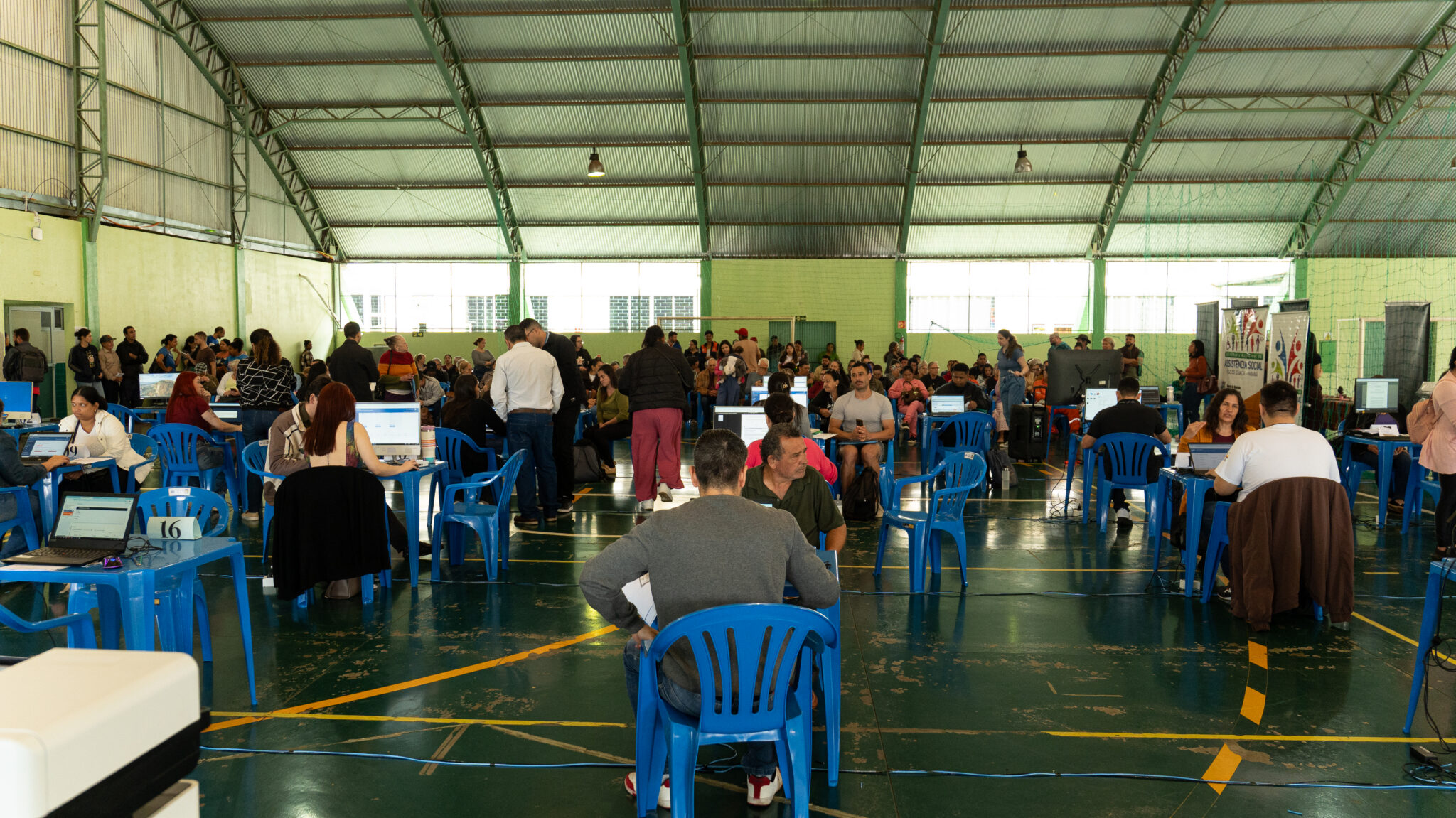 Foz Exercendo a Cidadania oferece serviços gratuitos à população até sábado (15)