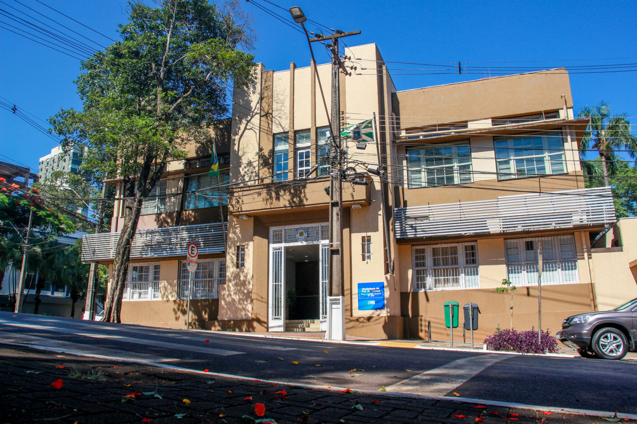 Prefeitura de Foz mantém serviços essenciais durante feriado da Paixão de Cristo