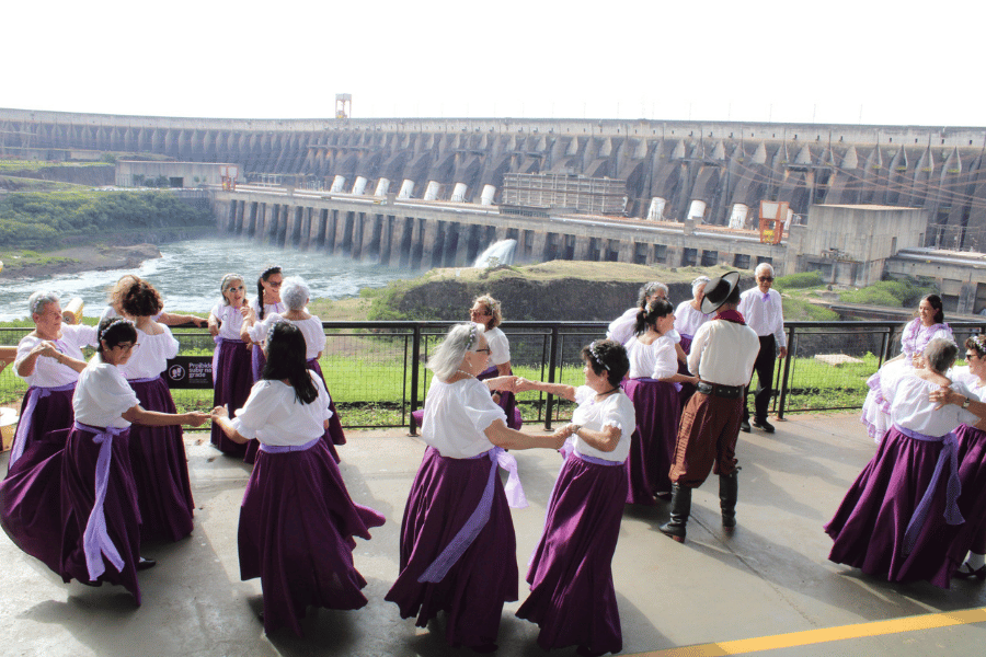 Universidade Aberta da Terceira Idade abre inscrições para turma 2026 em Foz