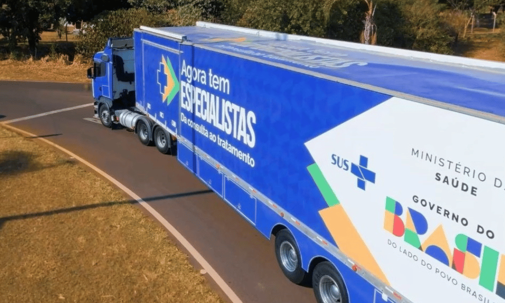 Carreta oftalmológica encerra atendimentos em Foz do Iguaçu com mais de 5 mil procedimentos realizados