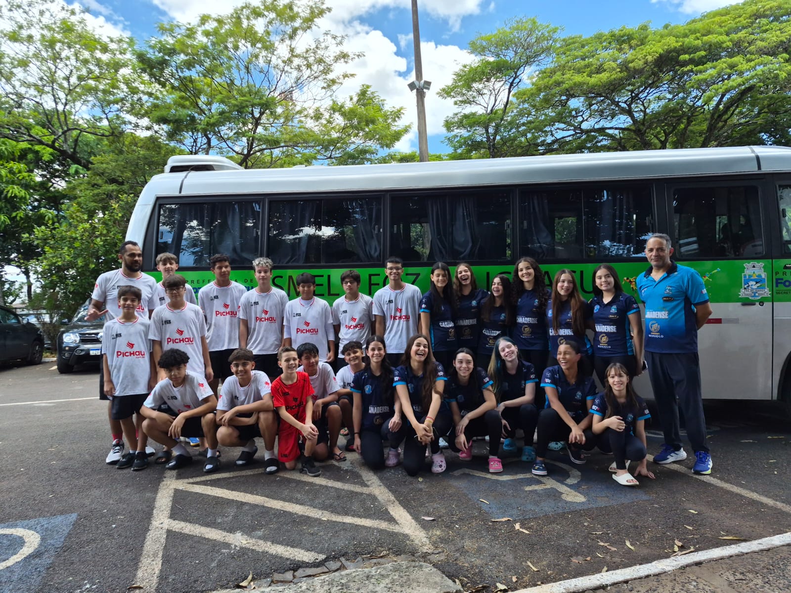 Foz do Iguaçu inicia temporada do vôlei de base com pódio na Copa Lindeiros