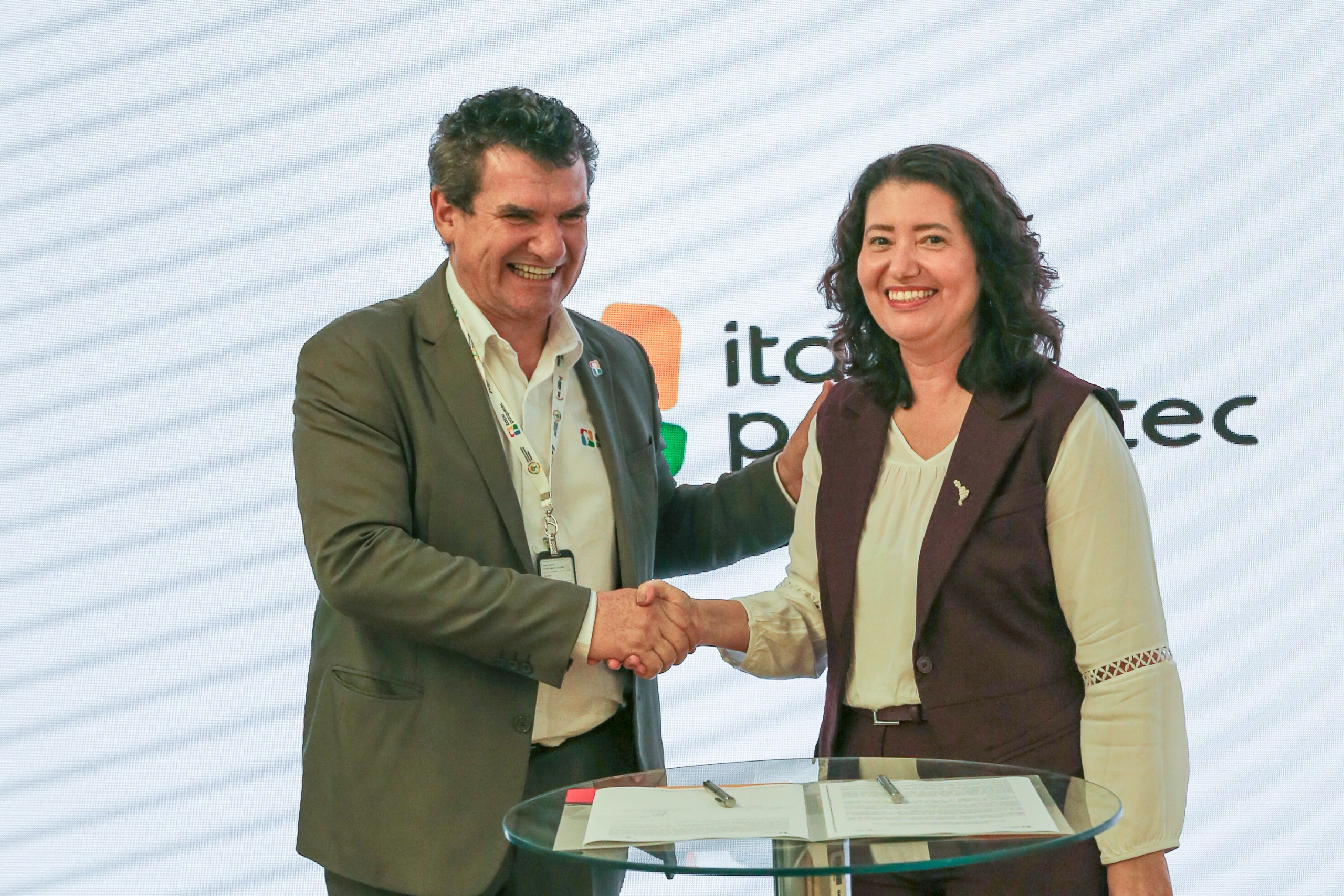 Itaipu Parquetec e UNILA formalizam Aliança Estratégica para fortalecer inovação na região trinacional