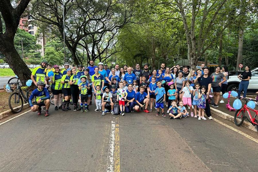 Pedal Azul promove inclusão e conscientização sobre o autismo em Foz do Iguaçu