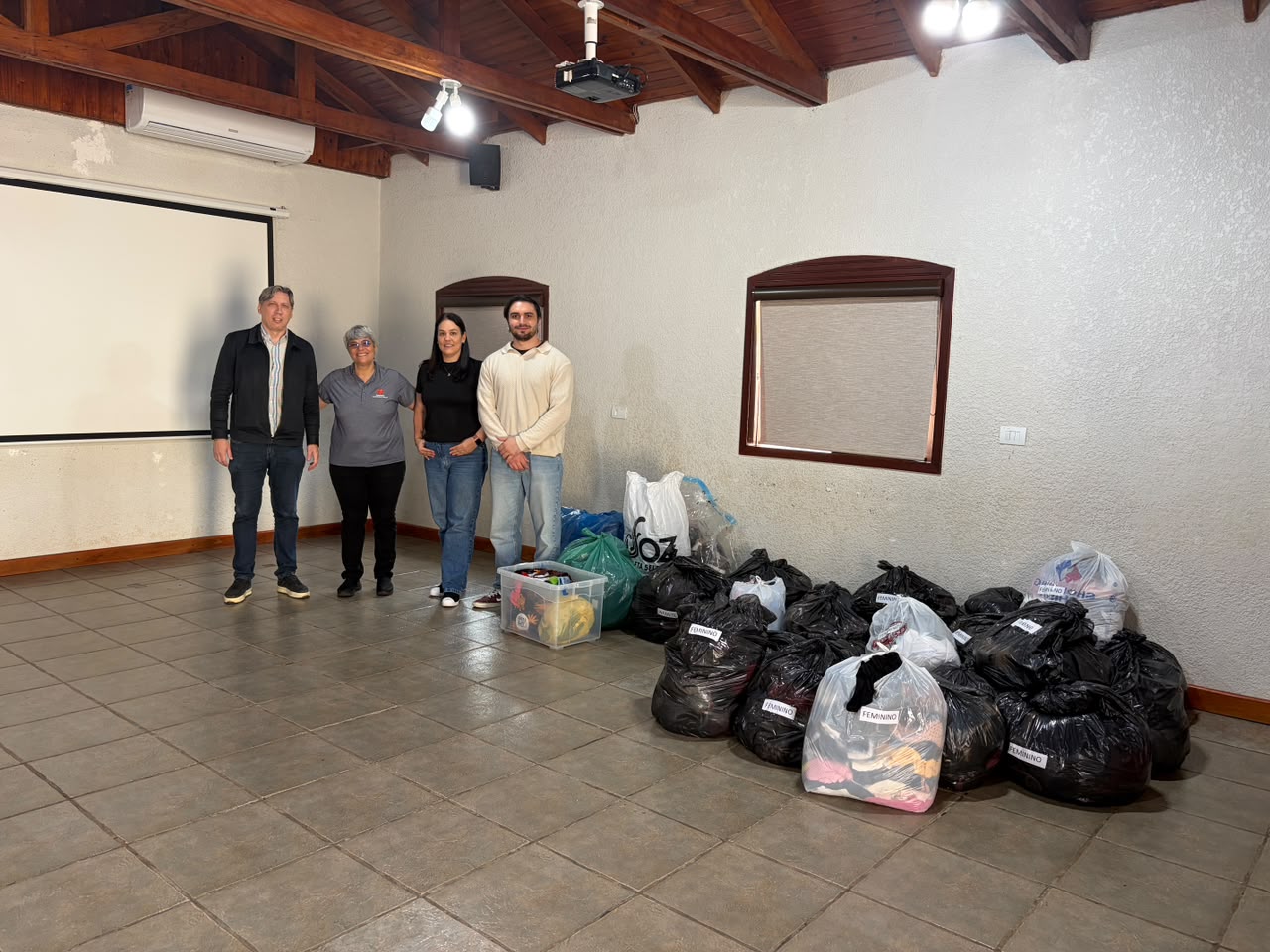 Campanha do Agasalho Fisco Cataratas arrecada quase 1,4 mil peças em 2026