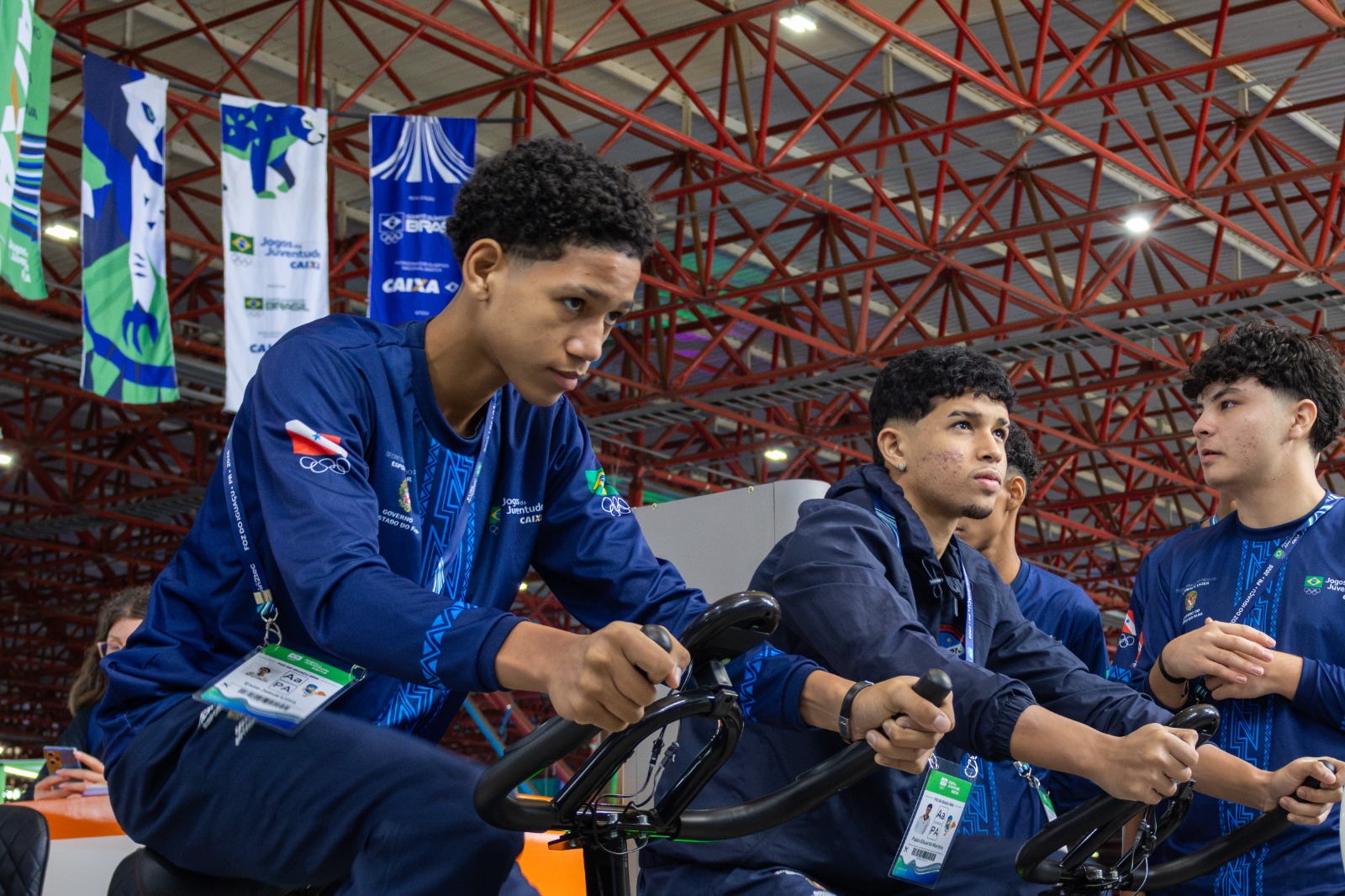 Estande interativo divulga atrativos turísticos de Foz durante os Jogos da Juventude