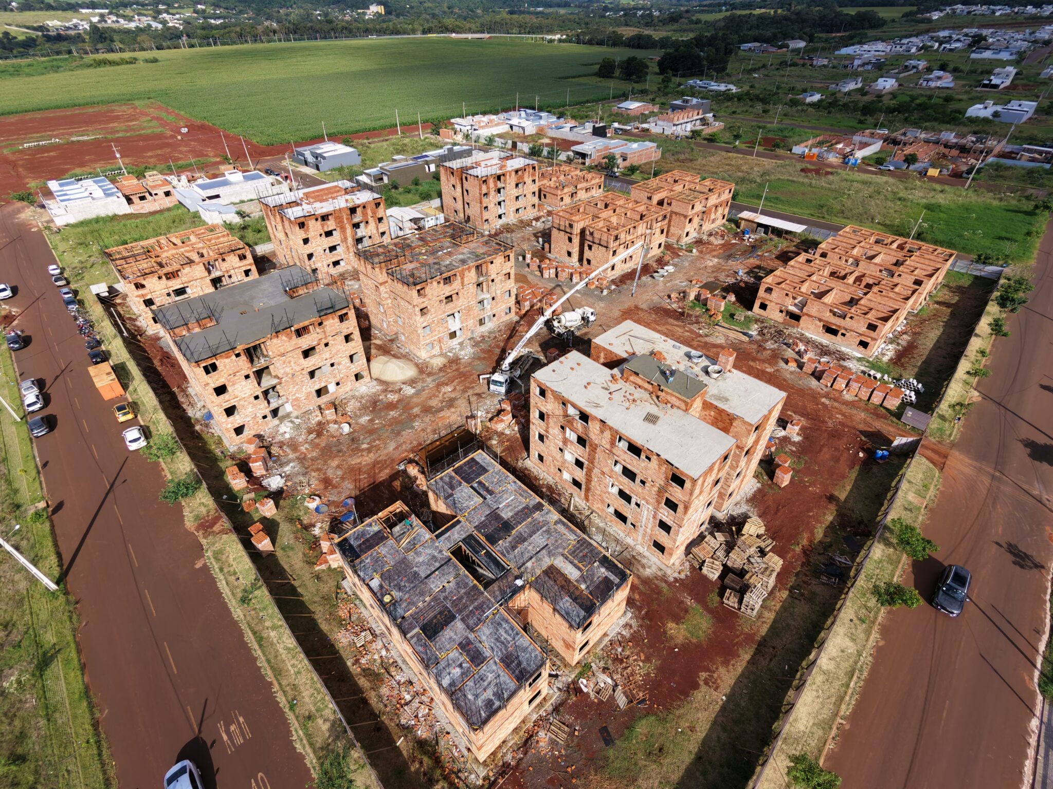 Foz do Iguaçu amplia habitação com três novos condomínios e mais de 500 moradias